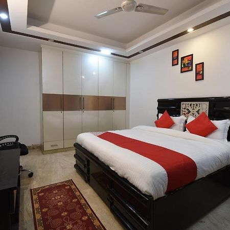 Golden Bed And Breakfast- High Quality Rooms In South Ex-1 D Block 新德里 外观 照片